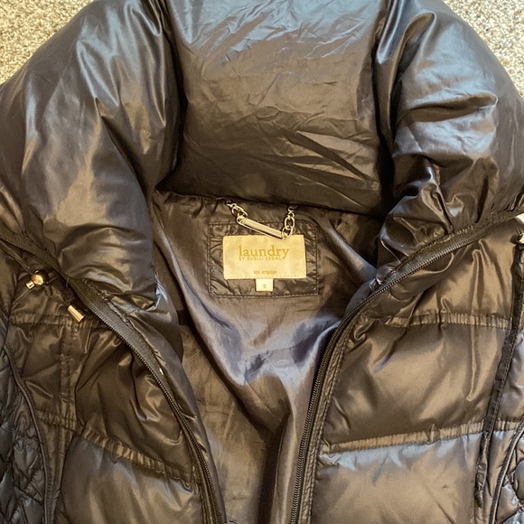 Black puffer coat - Picture 2 of 3